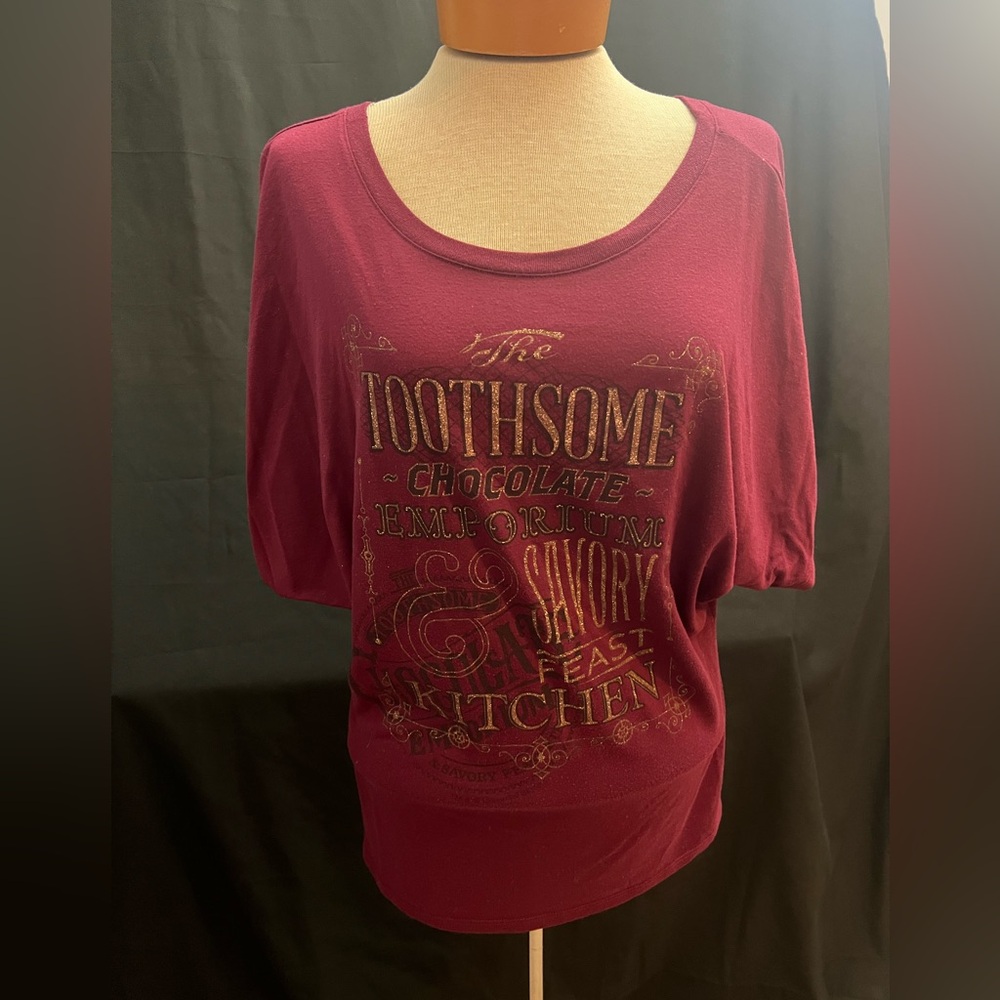 Toothsome Chocolate Emporium Shirt Universal Studios Exclusive Merchandise
